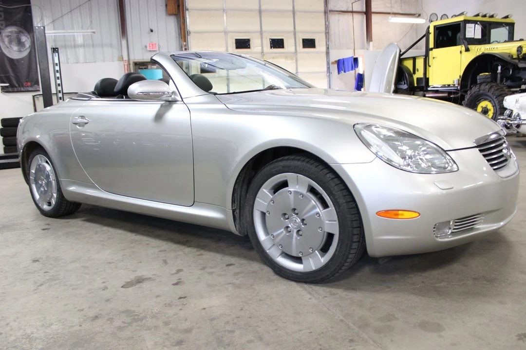 2002 Lexus SC430 - Image 8 of 12