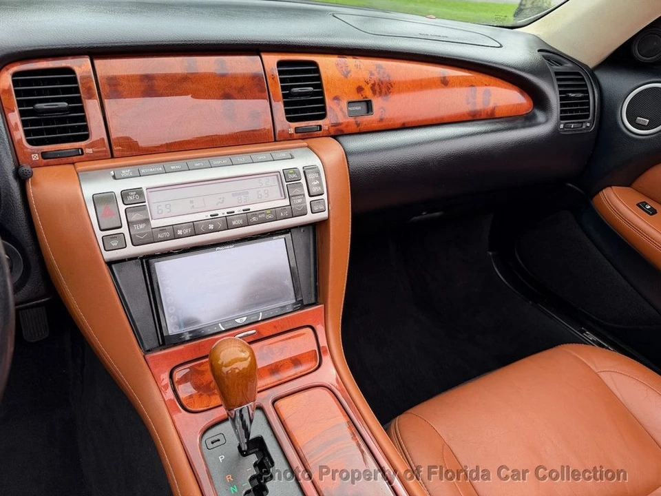 2002 Lexus SC430 - Image 8 of 12