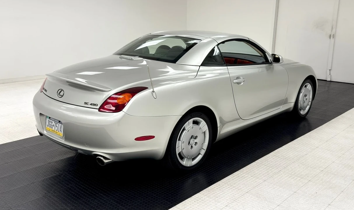 2002 Lexus SC430 - Image 8 of 12