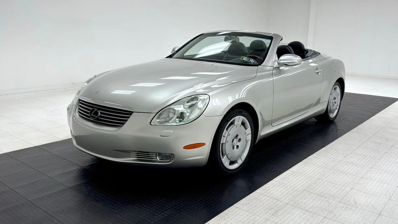 2002 Lexus SC430 - Image 2 of 12