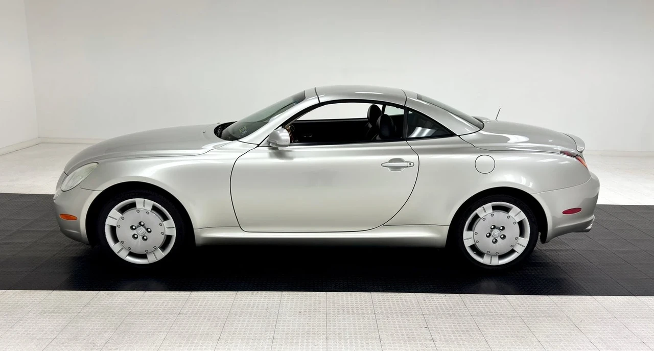 2002 Lexus SC430 - Image 3 of 12