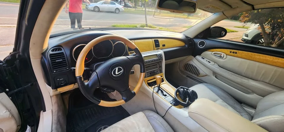 2002 Lexus SC430 - Image 5 of 5