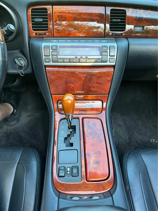 2002 Lexus SC430 - Image 12 of 20