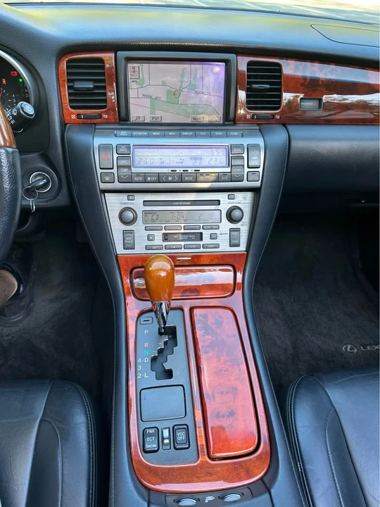 2002 Lexus SC430 - Image 13 of 20