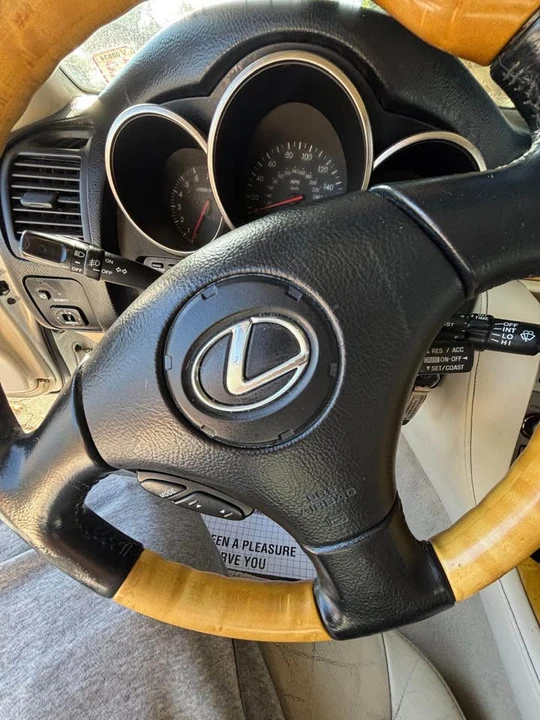 2002 Lexus SC430 - Image 13 of 14