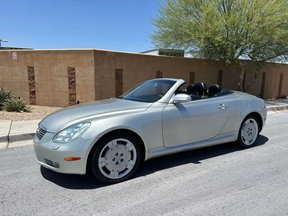 2002 Lexus SC430 - Image 10 of 20