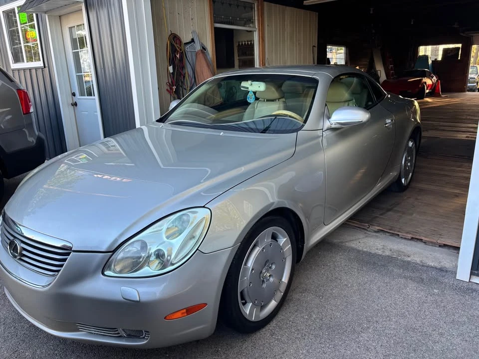 2002 Lexus SC430 - Image 11 of 17