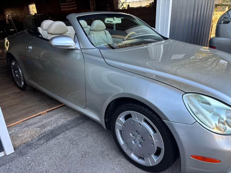 2002 Lexus SC430 - Image 10 of 17