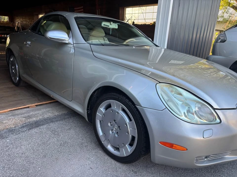 2002 Lexus SC430 - Image 2 of 17