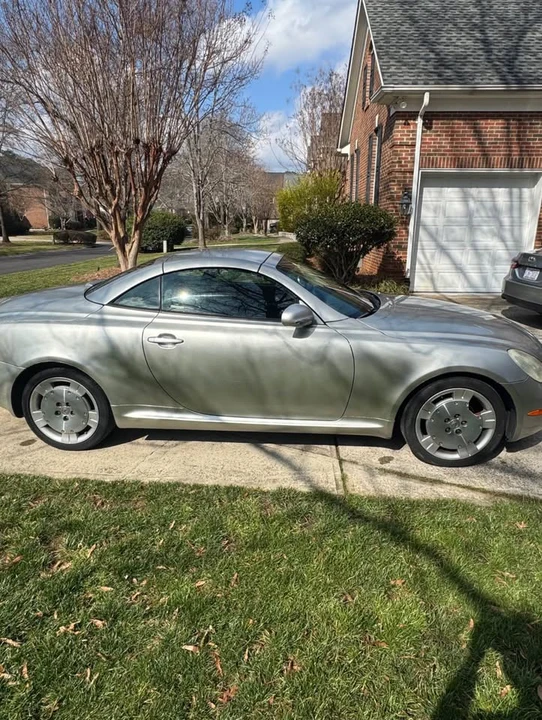 2002 Lexus - Image 4 of 9
