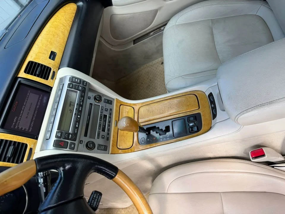2002 Lexus SC430 - Image 10 of 13