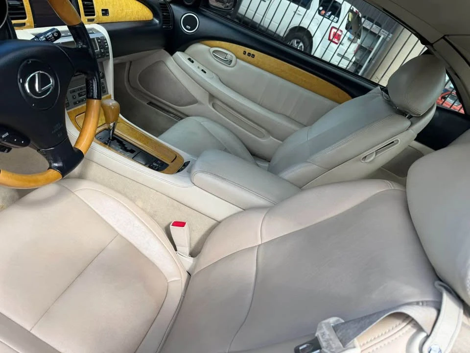2002 Lexus SC430 - Image 9 of 13