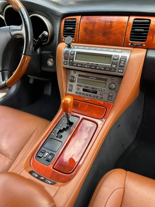 2002 Lexus SC430 - Image 6 of 12