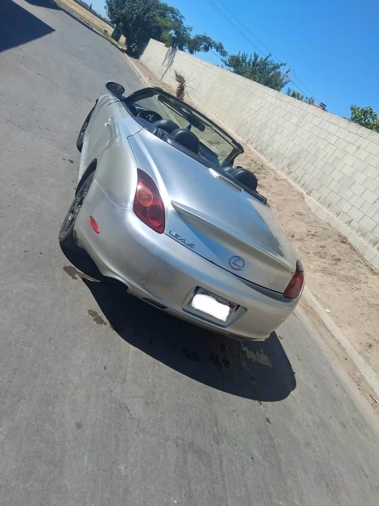 2002 Lexus SC430 - Image 6 of 17