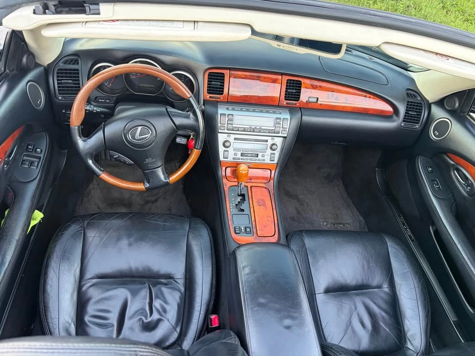 2002 Lexus SC430 - Image 11 of 20