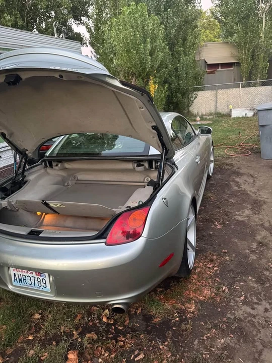2002 Lexus SC430 - Image 2 of 9