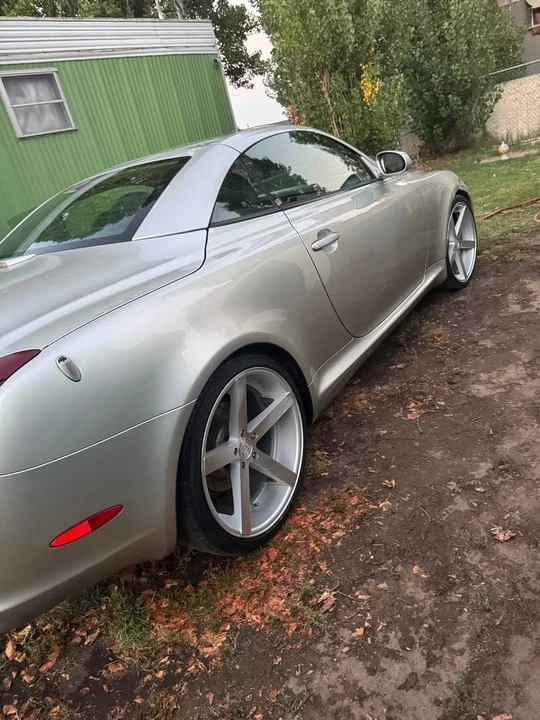 2002 Lexus SC430 - Image 4 of 9