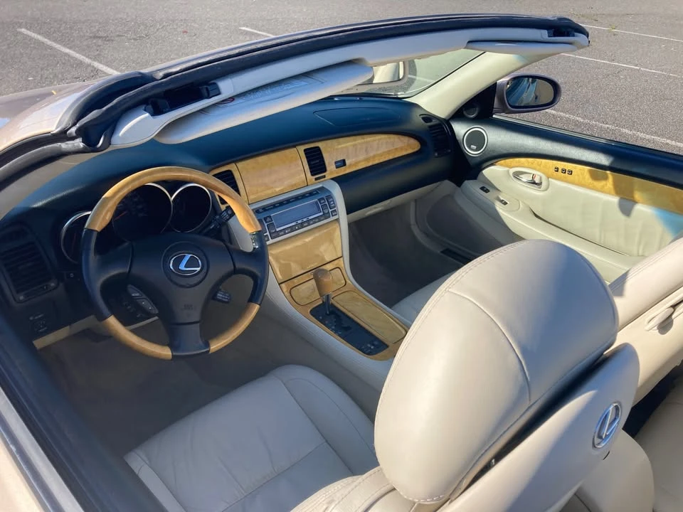 2002 Lexus SC430 - Image 12 of 20