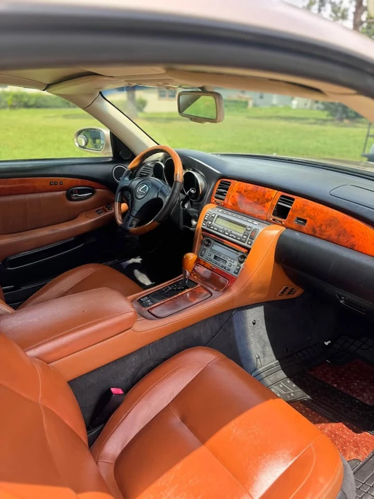 2002 Lexus SC430 - Image 6 of 8