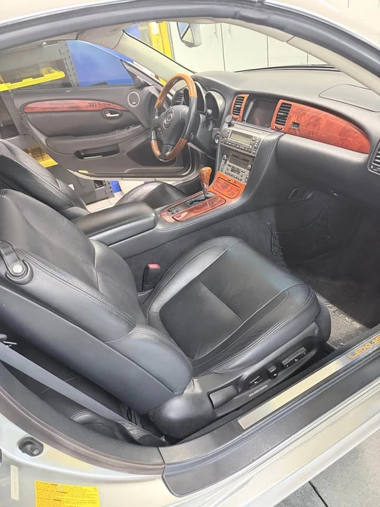 2002 Lexus SC430 - Image 5 of 7