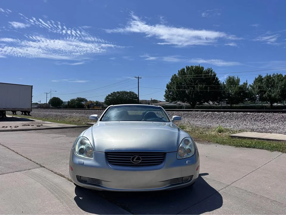 2002 Lexus SC430 - Image 8 of 11