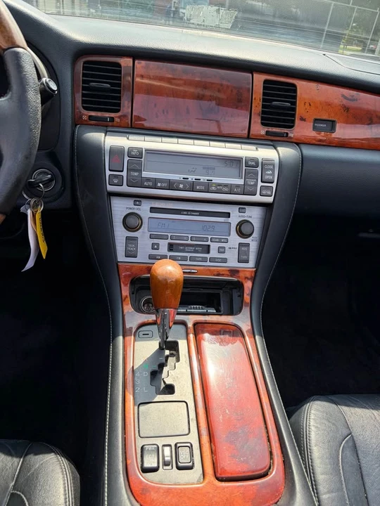 2002 Lexus SC430 - Image 15 of 17