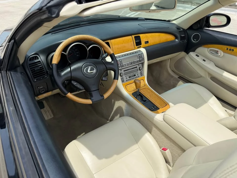 2002 Lexus SC430 - Image 11 of 16