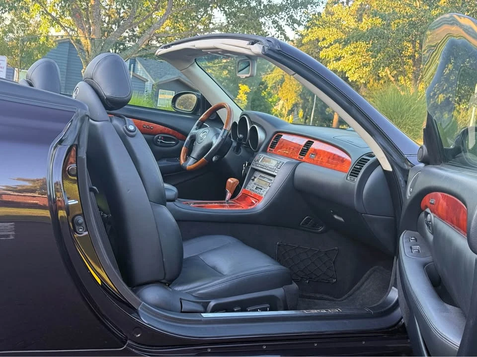 2002 Lexus SC430 - Image 9 of 11