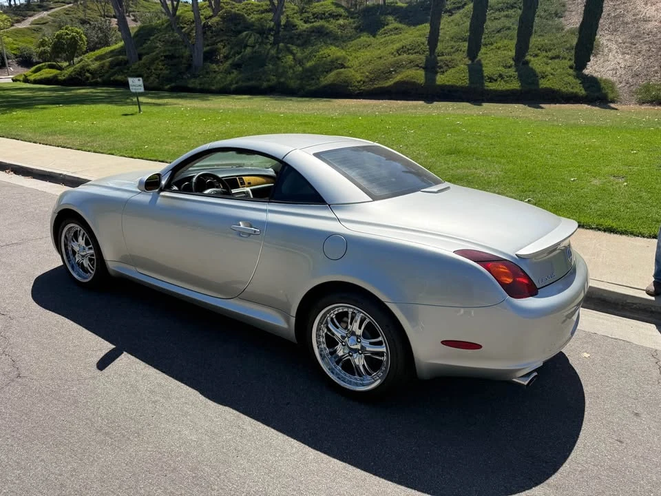 2002 Lexus SC430 - Image 10 of 18