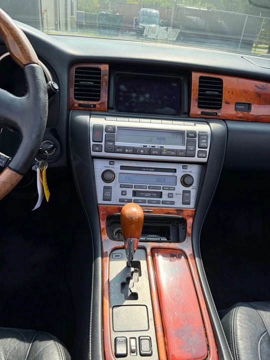 2002 Lexus SC430 - Image 16 of 17