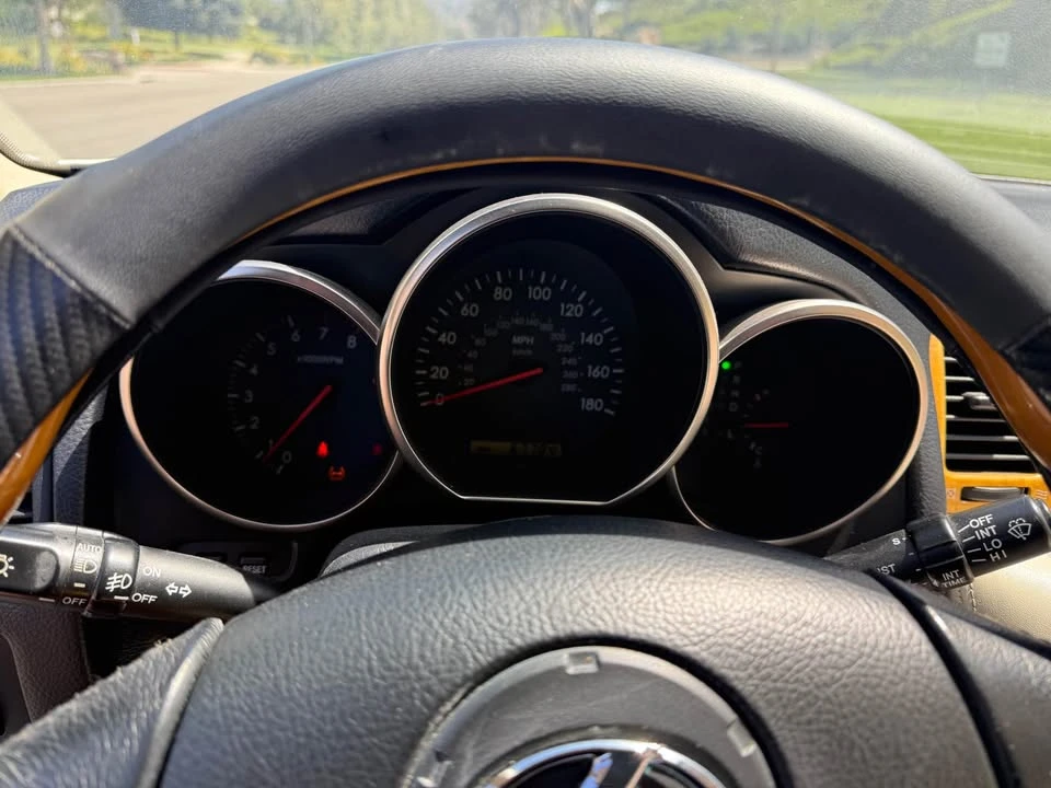 2002 Lexus SC430 - Image 11 of 18