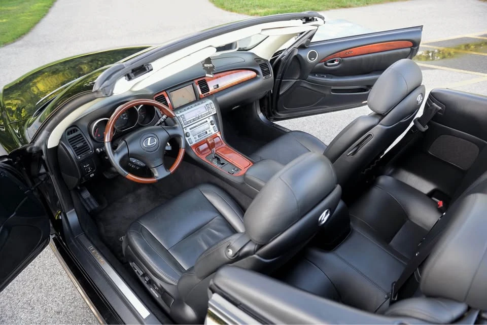 2002 Lexus SC430 - Image 10 of 20