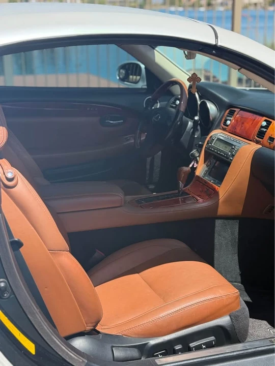 2002 Lexus SC430 - Image 17 of 20