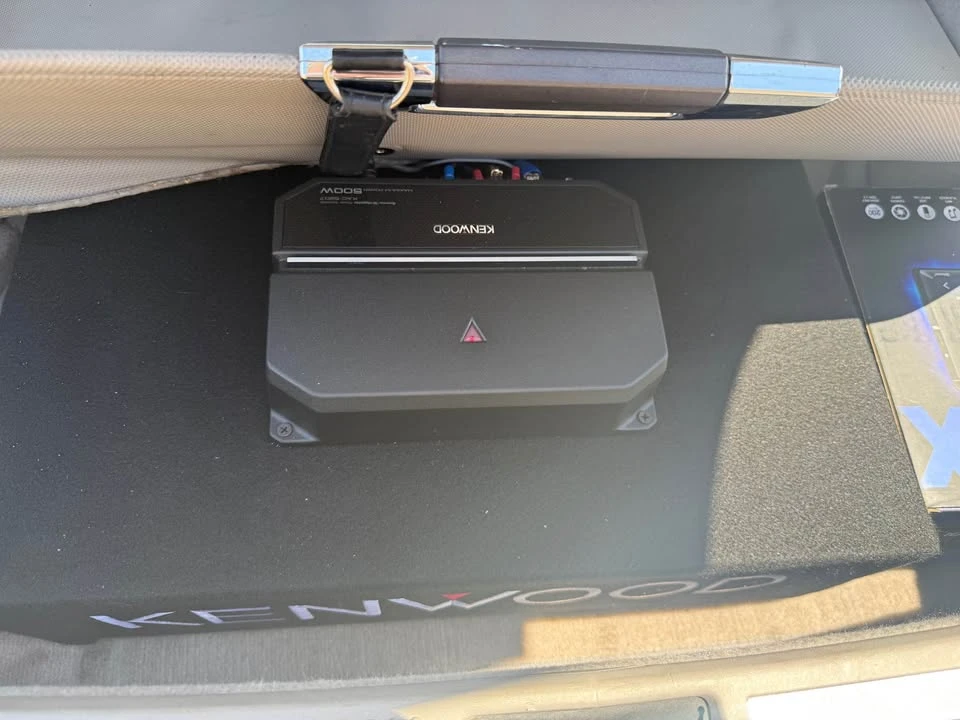 2002 Lexus SC430 - Image 12 of 20