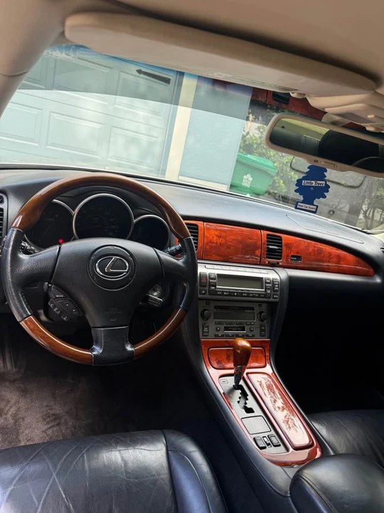 2002 Lexus SC430 - Image 9 of 19
