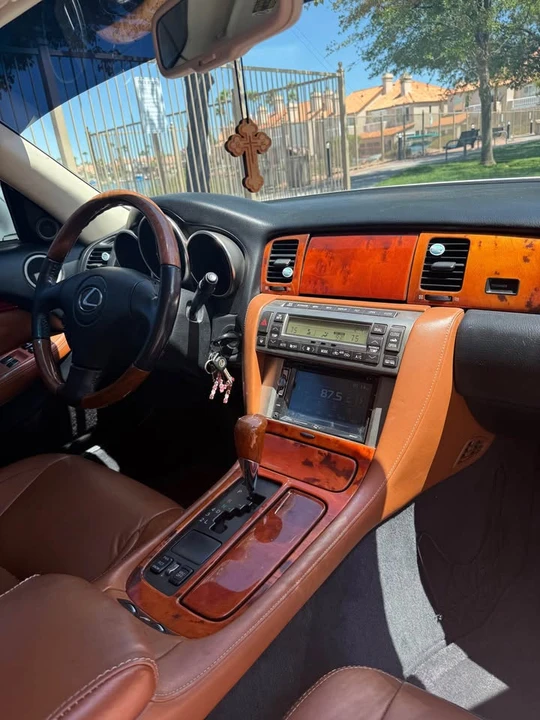 2002 Lexus SC430 - Image 16 of 20