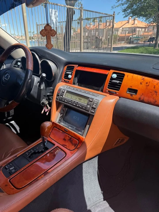 2002 Lexus SC430 - Image 18 of 20