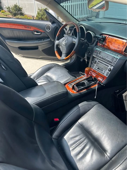 2002 Lexus SC430 - Image 3 of 8