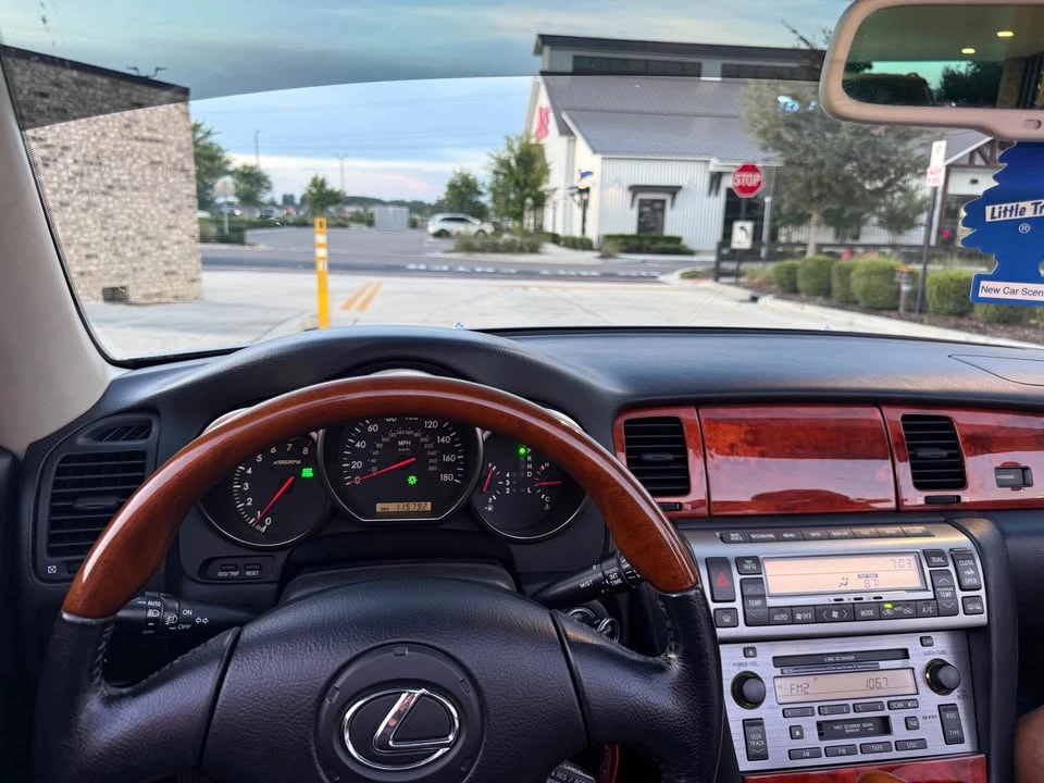 2002 Lexus SC430 - Image 11 of 19
