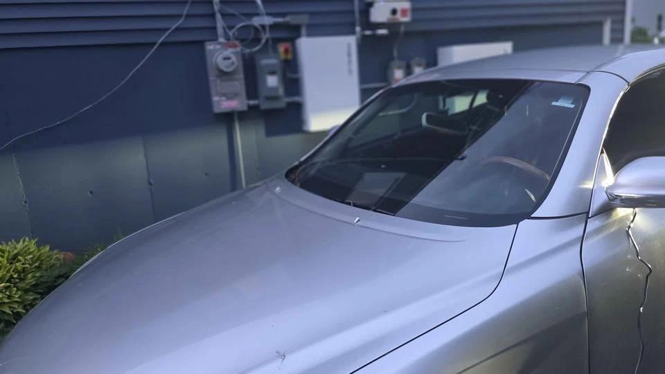 2002 Lexus SC430 - Image 2 of 13
