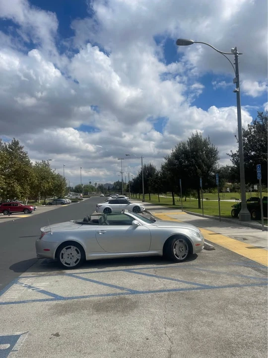 2002 Lexus SC430 - Image 12 of 16