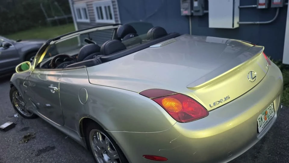 2002 Lexus SC430 - Image 12 of 13