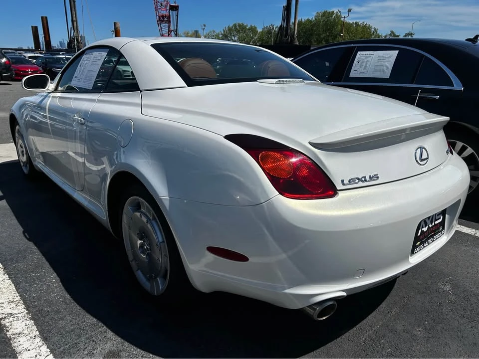 2002 Lexus SC430 - Image 2 of 2