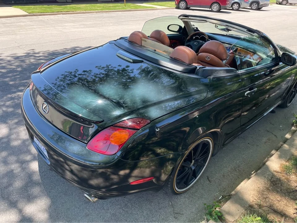 2002 Lexus SC430 - Image 2 of 3