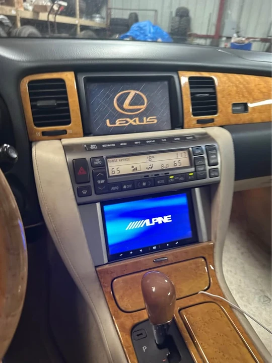 2002 Lexus SC430 - Image 9 of 19