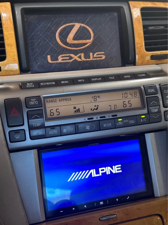 2002 Lexus SC430 - Image 4 of 19