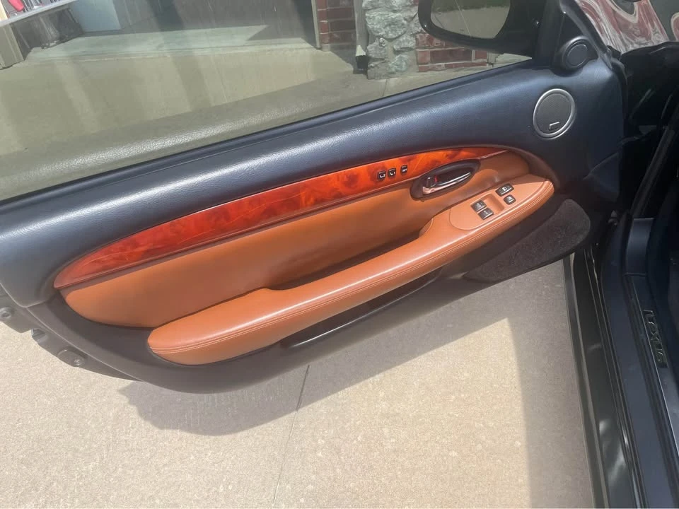 2002 Lexus SC430 - Image 3 of 3