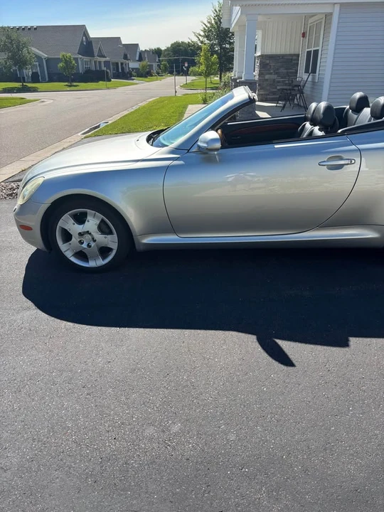 2002 Lexus SC430 - Image 2 of 6