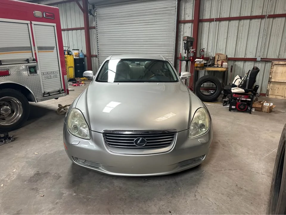 2002 Lexus SC430 - Image 16 of 19