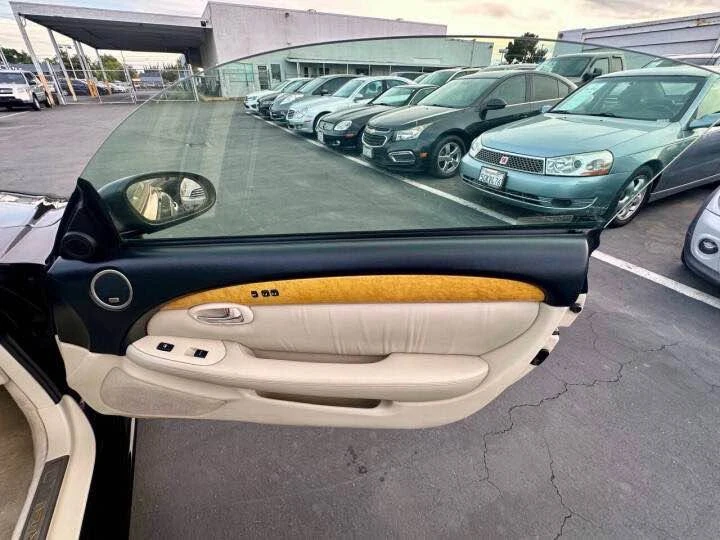 2002 Lexus SC430 - Image 15 of 17